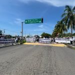 Bloquean trabajadores del Poder Judicial Federal autopista Colima-Guadalajara 444