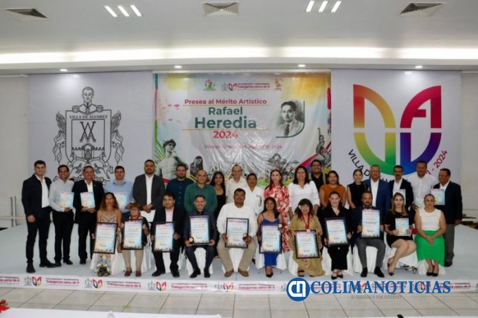 Entrega Tey Presea “Prof. Rafael Heredia Velasco” a lo mejor del arte y la cultura