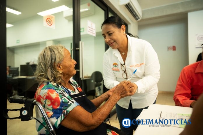 Entrega de apoyos Manzanillo-3