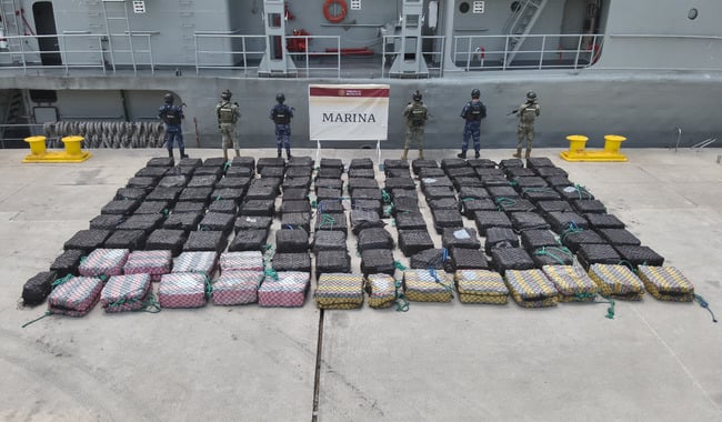 Marina aseguró aproximadamente 7.2 toneladas de presunta cocaína en costas  de Colima y Michoacán | Colima Noticias