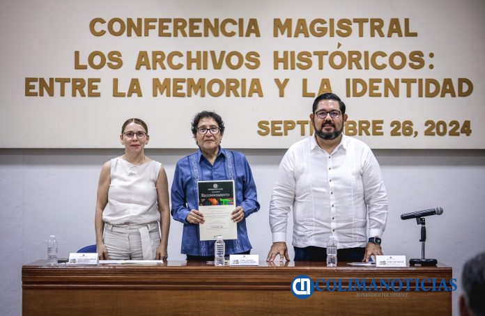 Conferencia de Gustavo Villanueva, UNAM, sobre los archivos_c