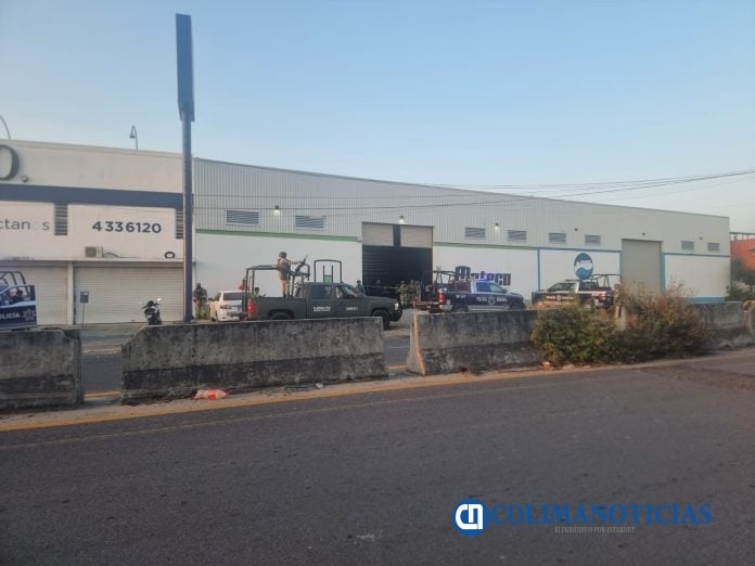 ASALTO EN SANTIAGO-MANZANILLO