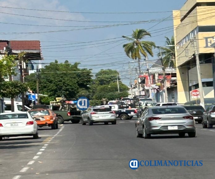 Asesinan a una mujer dentro de un negocio de comida sobre la calle Gabino Barrera de Colima