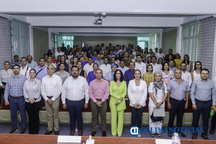 Rector_asiste_a_informe_de_la_Facultad_de_Econom__a_d