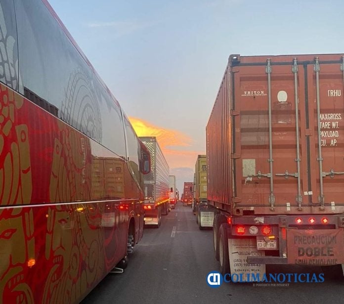 Sin acceso al municipio de Manzanillo
