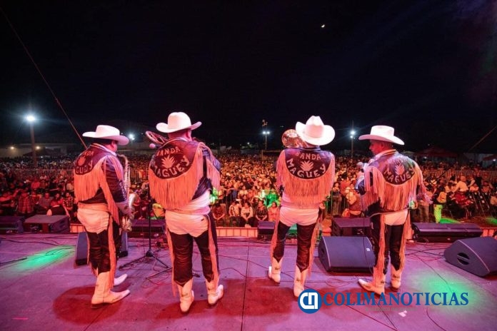 Banda Maguey y Mi Banda El Mexicano triunfan en el 2º concierto gratuito en la Feria de Colima26