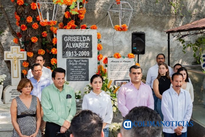 DIA DE MUERTOS-HOMENAJE A GRISELDA ÁLVAREZ