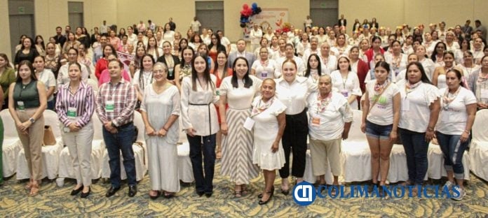 ENCUENTRO ESTATAL LIDERESAS COMUNITARIAS COLIMA