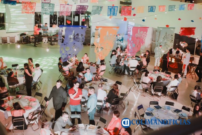 Noche_Colimota_en_de_la_Facultad_de_Turismo_y_Gastronom__a_d