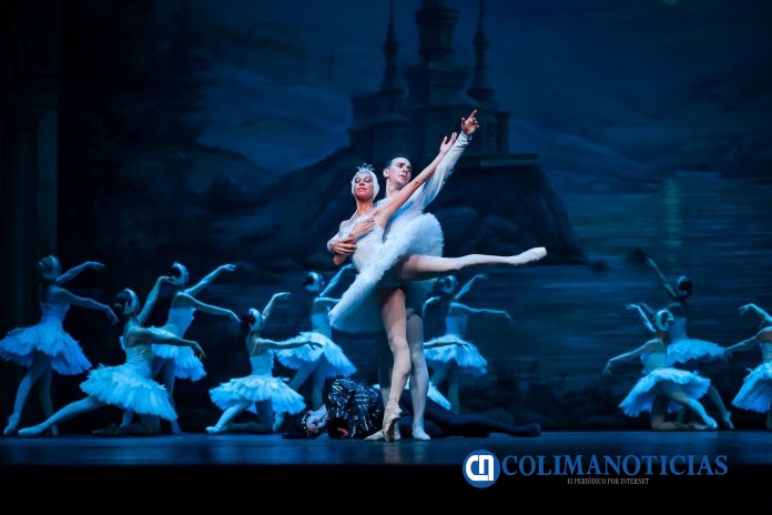 Triunfa en Colima “El lago de los cisnes”, del Royal Ukrainian Ballet_c