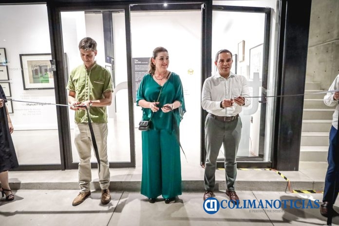 Asiste_rector_UdeC_a_expo_de_Pilar_Bordes(1)