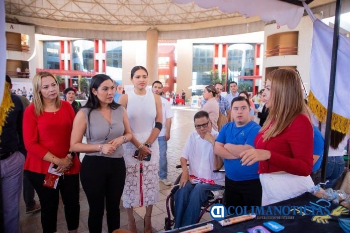 Gobierno Colima realiza la 'Primera Feria del Bienestar para Personas con Discapacidad'