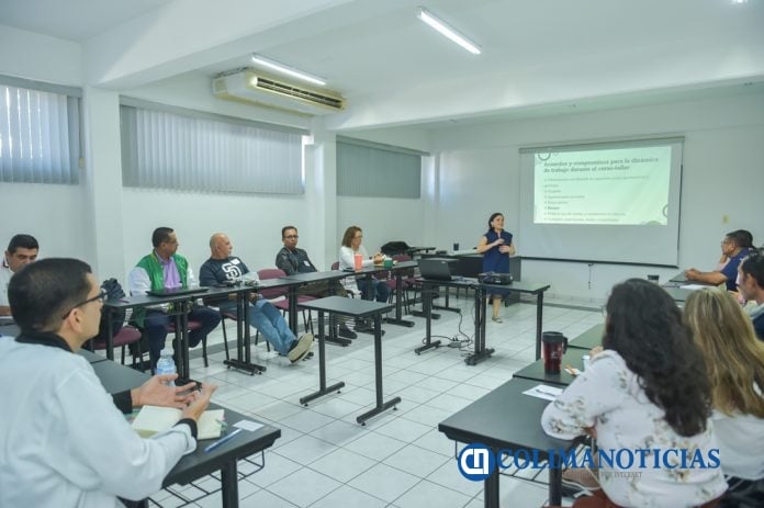 Docentes_fortalecer__n_sus_habilidades_de_comunicaci__n
