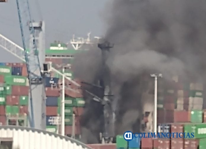 INCENDIO EN EL CONATO EN MANZANILLO