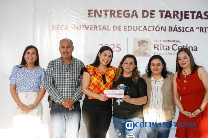 Beca Rita Cetina Indira