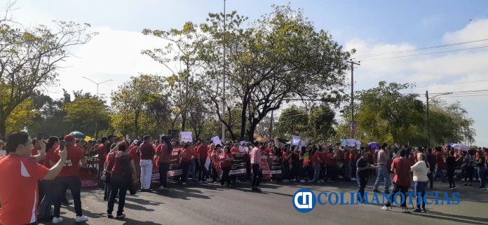 Bloquean Maestros Avenida Tecnológico