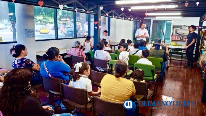 Cultura Colima entrega nuevo acervo a la biblioteca pública (2)
