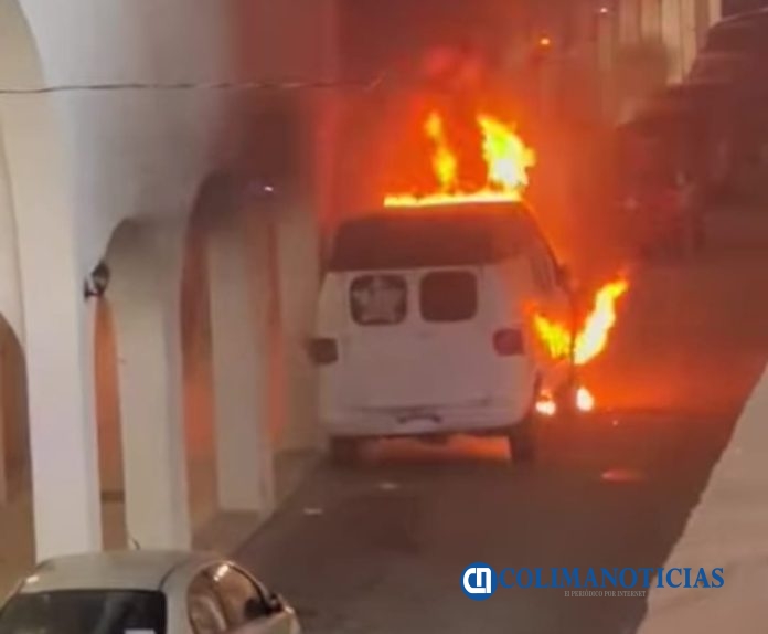 Incendio de Vehículo Manzanillo