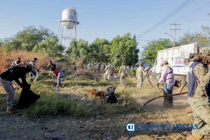 Realiza el Ayuntamiento de Colima brigada de limpieza y pinta en la colonia Nuevo Milenio