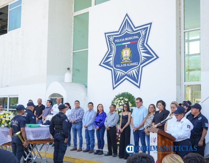 Rinden homenaje a policía acaecido en cumplimiento de su deber (2)