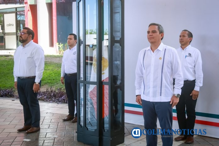 Se suma UdeC a festejos oficiales por el Día de la Bandera