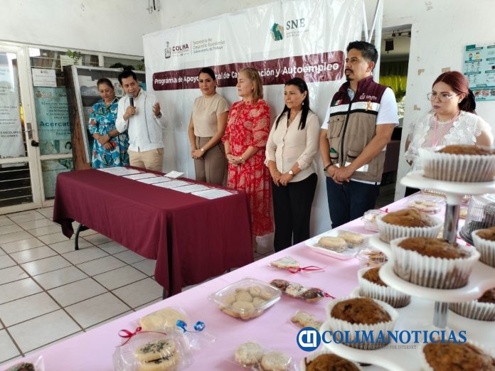 Trabajo Colima cierra con éxito el curso gratuito de repostería en Villa de Álvarez