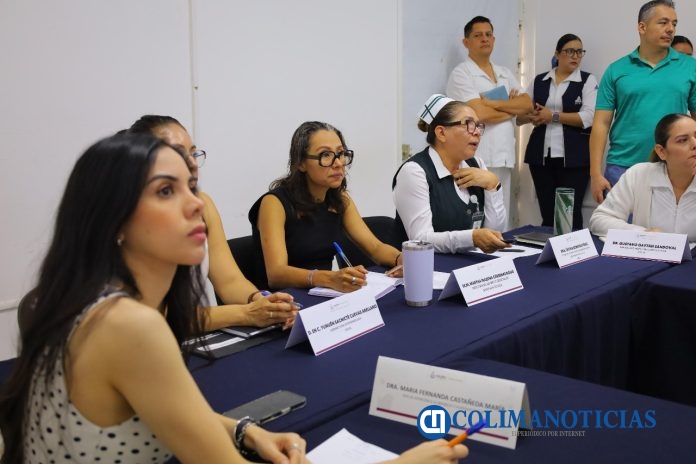 Colima protegen a niñas contra cáncer de cuello uterino
