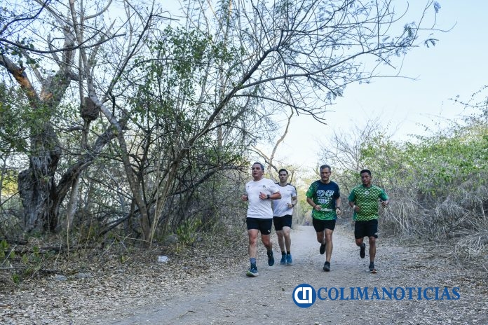 Encabeza rector de la UdeC la Primera Carrera CUIB 5K_a
