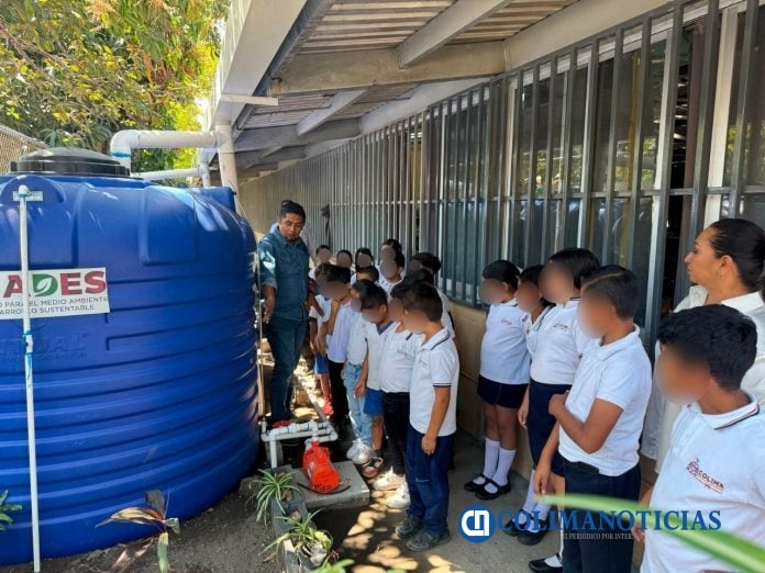 Imades Colima instala sistemas de captación de agua de lluvia en escuelas con problemas de abasto