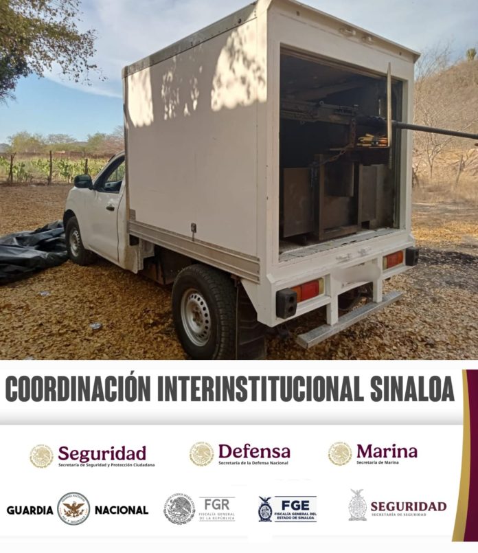 Aseguran camioneta Culiacán (1)