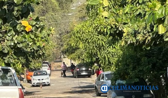 Atacan a balazos a masculino en Manzanillo