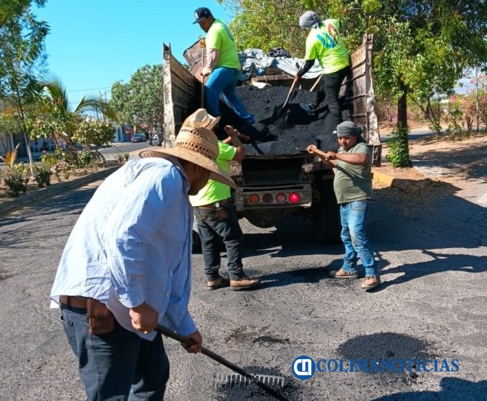 Avenida Lapislázuli operación bacheo VdeA
