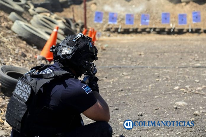 Policías de Tecomán (2)