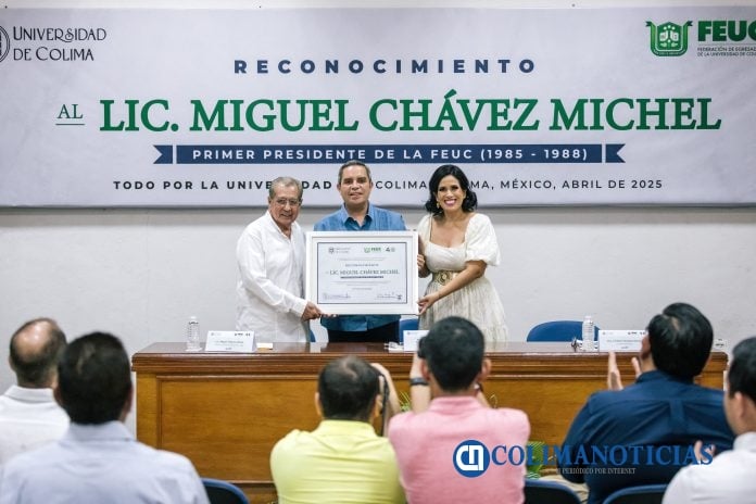 Rinden homenaje a Miguel Chávez, primer presidente de la FEUC