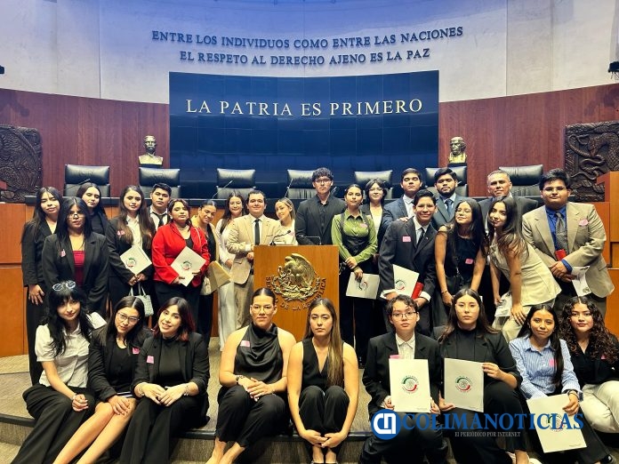 Estudiantes UdeC practican trabajo Parlamentario en el Senado_d