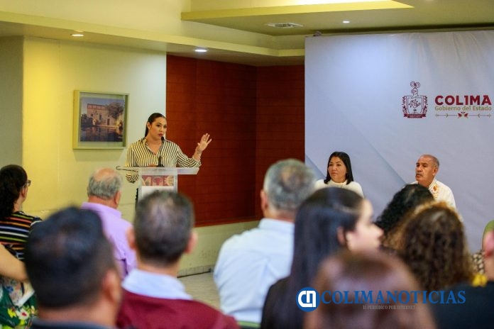 Indira Vizcaíno entregó 22 pagos de marcha a familiares de personal de la SEyC que falleció (3)