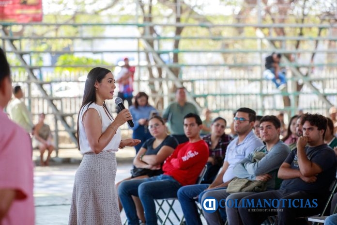 Más de 450 villalvarenses reciben sus medios de pago de JCF, en evento encabezado por la gobernadora (2)