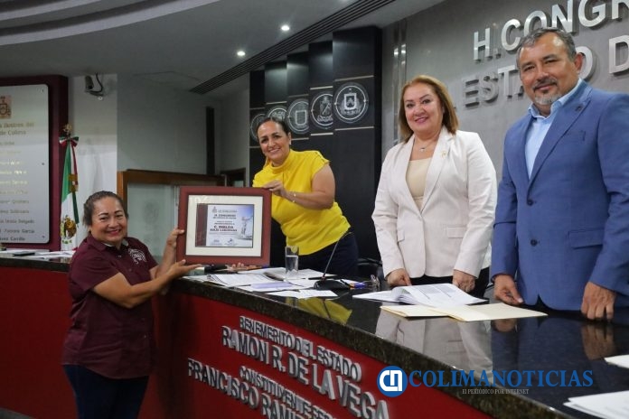 Reconoce LXI Legislatura a Cooperativa de Salineros de Colima por 100 años de fundación (2)