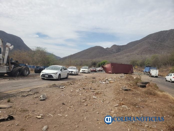 UEPC alerta por accidente en la autopista Manzanillo-Colima, a la altura de Los Asmoles