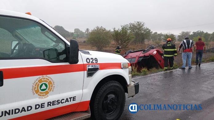 Accidente en carretera Colima a Jiquilpan (3)