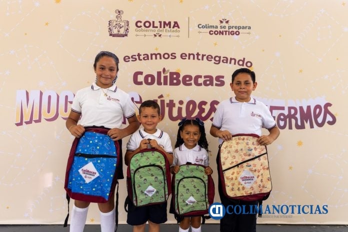 Gobierno del Estado de Colima entregó 575 ColiBecas (3)