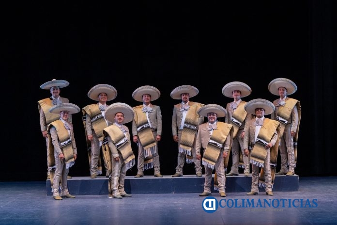 Mariachi Universidad de Colima rinde tributo a José Alfredo Jiménez_Foto Alejandra Regla_a