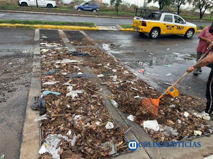 Pide Tey a villalvarenses no tirar basura en las calles para evitar inundaciones (2)