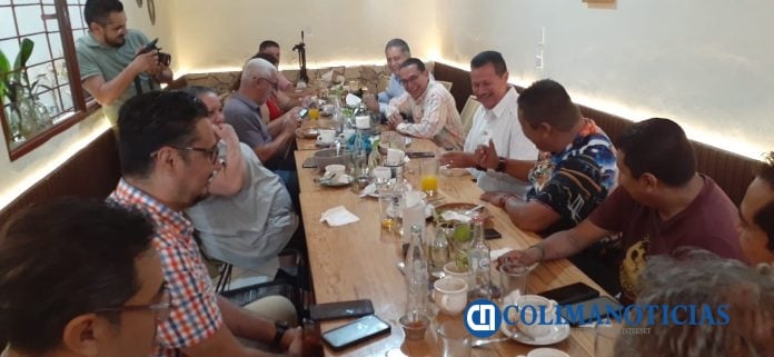Reconocen las Secciones 6 y 39 del SNTE la labor periodística (3)