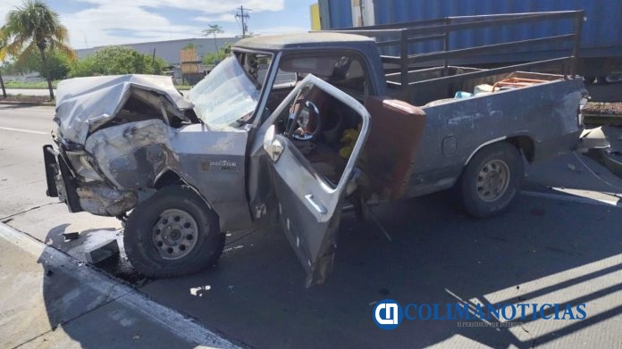 UEPC Colima alerta por accidente en el Libramiento Ejército Mexicano; la vialidad está obstruida