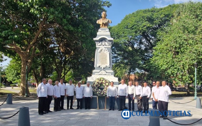 Conmemoran 153 aniversario luctuoso de Benito Juárez