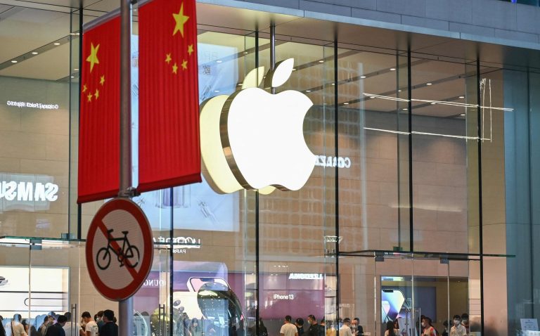 El gigante tecnológico estadounidense Apple cerrará por primera vez una de sus tiendas físicas en China