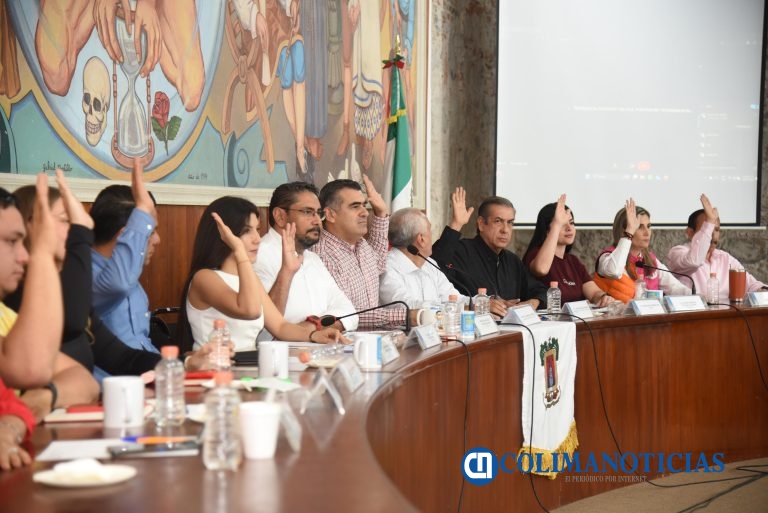 En el Ayuntamiento de Colima ceñimos todos nuestros actos al derecho y apegados a la ley: Riult Rivera