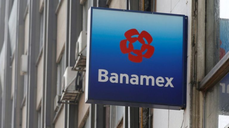 Banamex presenta caída masiva en cajeros y aplicaciones
