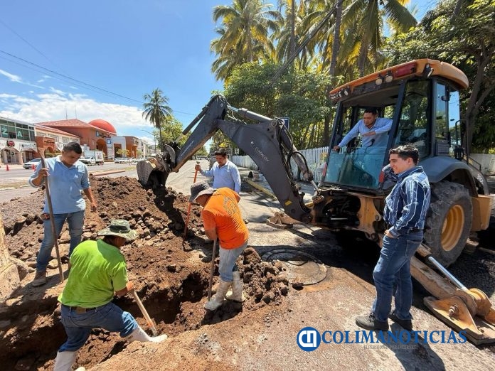 CIAPACOV rehabilita 30 metros de la línea de drenaje sobre Camino Real, en Colima (3)